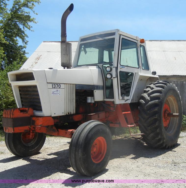 image for item D4378 1978 Case 1370 tractor