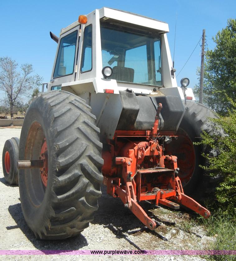 image for item D4378 1978 Case 1370 tractor