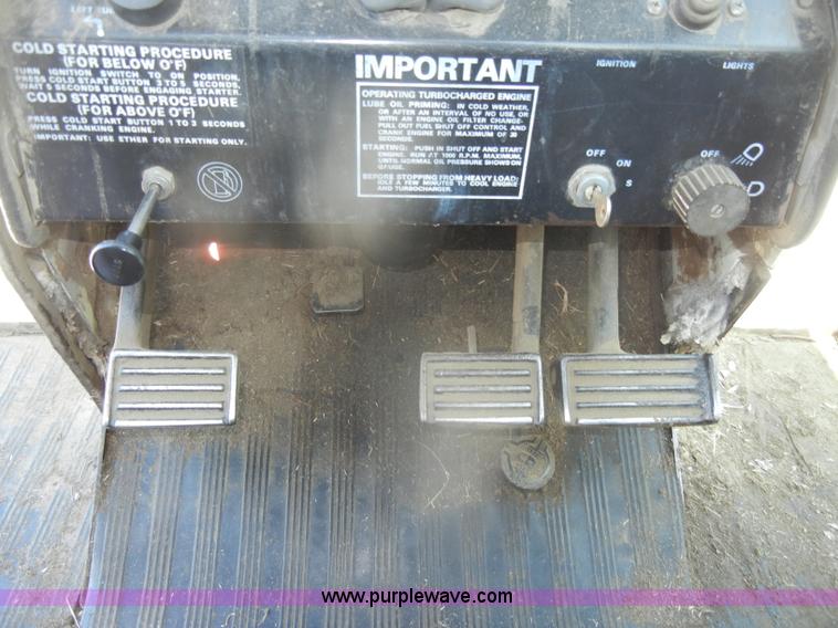 image for item D4378 1978 Case 1370 tractor