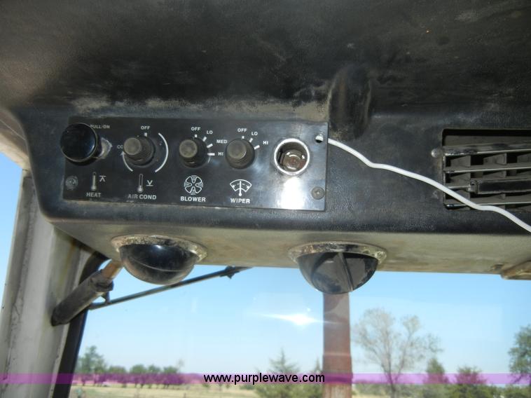 image for item D4378 1978 Case 1370 tractor