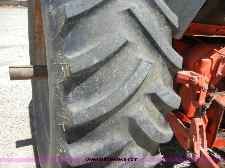 image for item D4378 1978 Case 1370 tractor