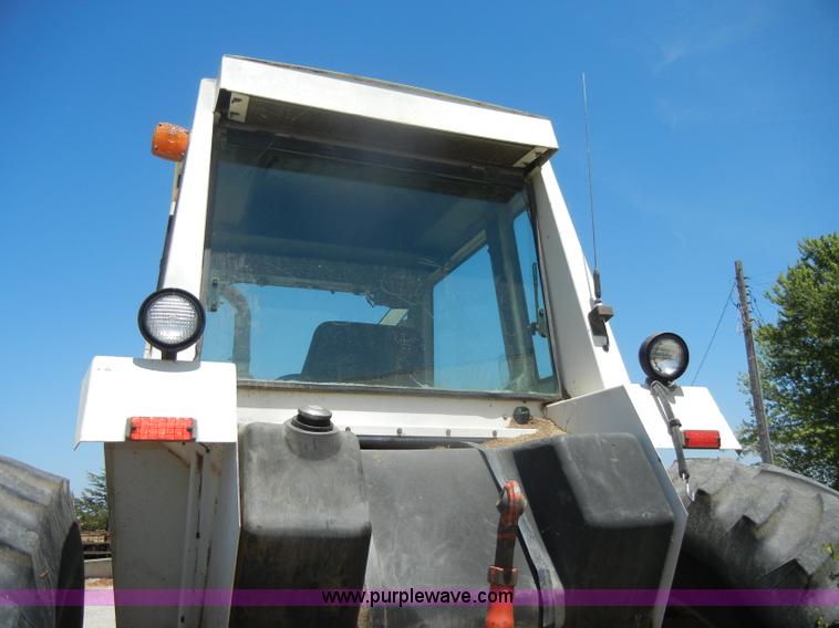 image for item D4378 1978 Case 1370 tractor