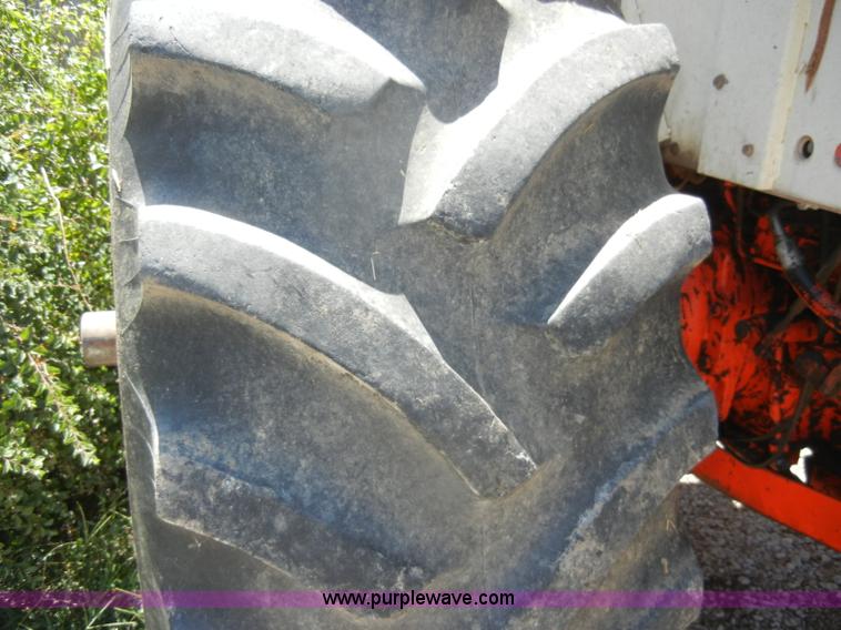 image for item D4378 1978 Case 1370 tractor