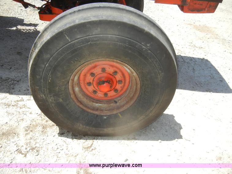 image for item D4378 1978 Case 1370 tractor