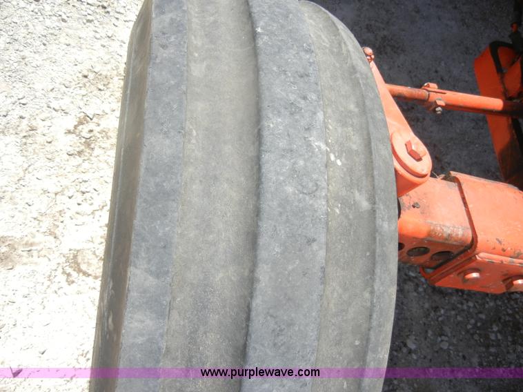 image for item D4378 1978 Case 1370 tractor