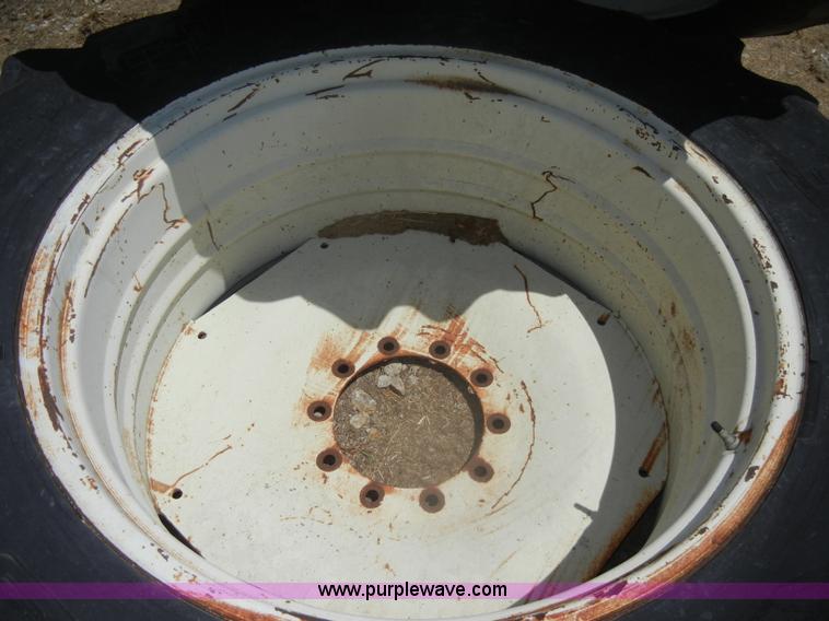 image for item D4378 1978 Case 1370 tractor