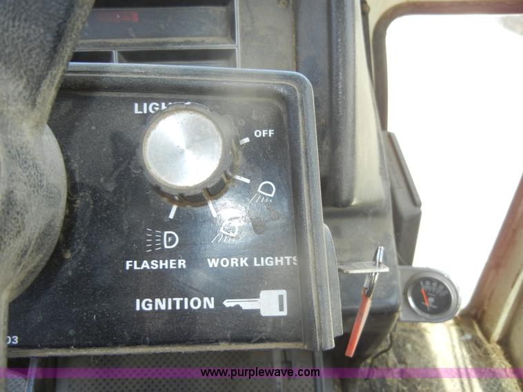 image for item D4379 1979 Case 2290 tractor