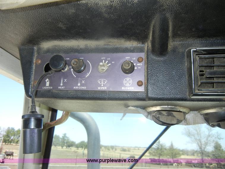 image for item D4379 1979 Case 2290 tractor