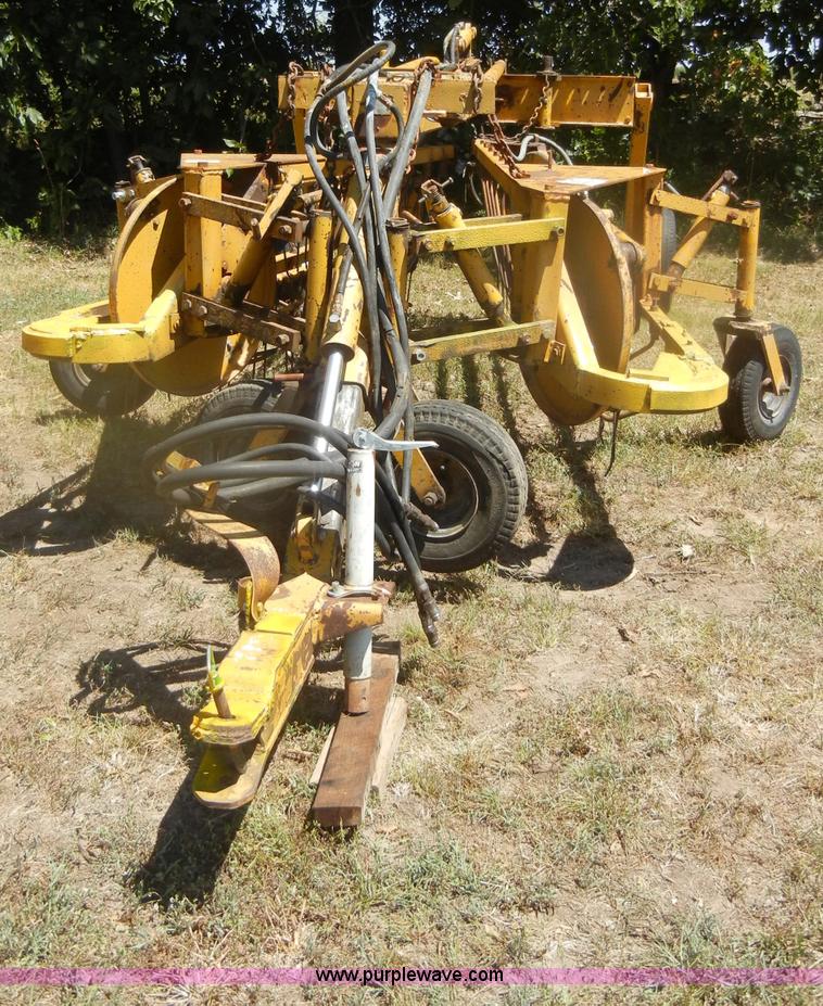 image for item D4380 Vermeer R21A twin rake