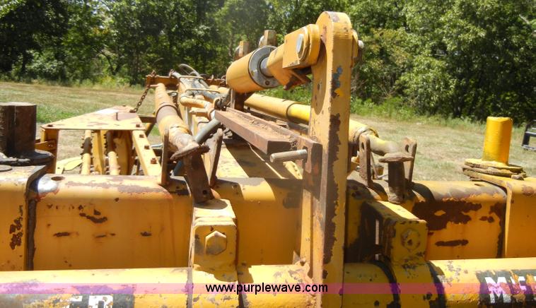 image for item D4380 Vermeer R21A twin rake