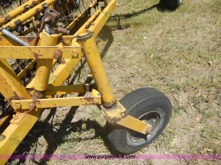 image for item D4380 Vermeer R21A twin rake