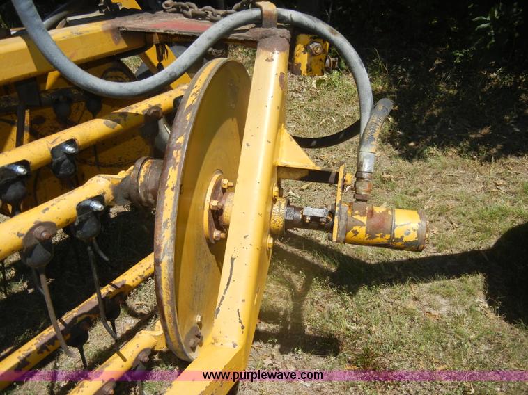 image for item D4380 Vermeer R21A twin rake