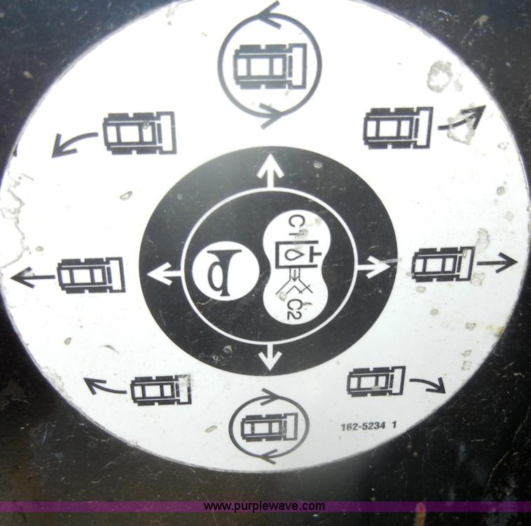 image for item D4381 1999 Caterpillar 236 skid steer