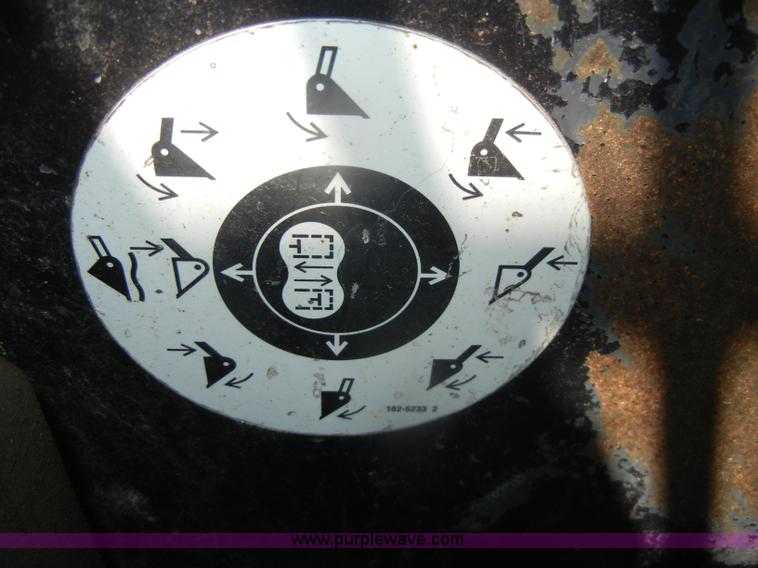 image for item D4381 1999 Caterpillar 236 skid steer