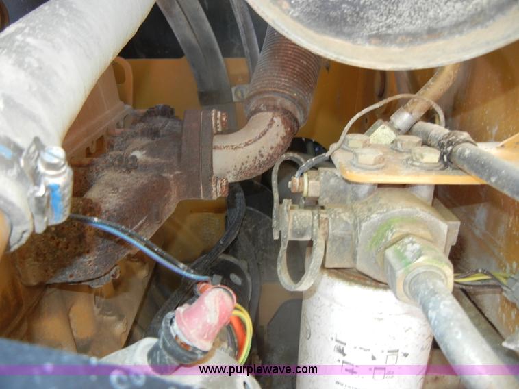 image for item D4381 1999 Caterpillar 236 skid steer