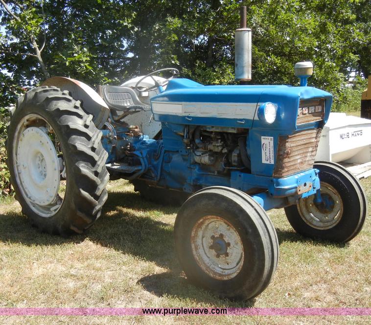image for item D4384 Ford 4000 tractor