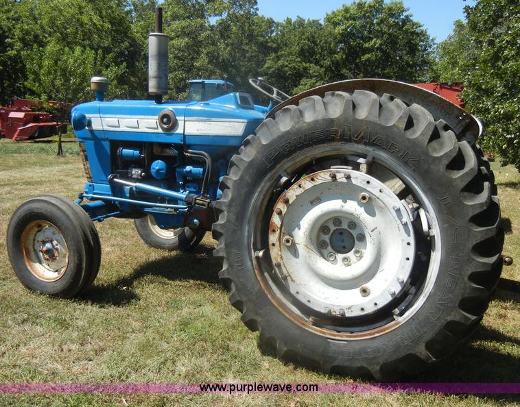 image for item D4384 Ford 4000 tractor