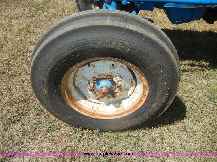 image for item D4384 Ford 4000 tractor