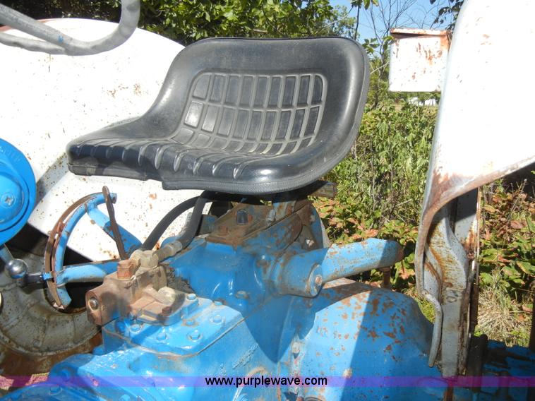 image for item D4384 Ford 4000 tractor