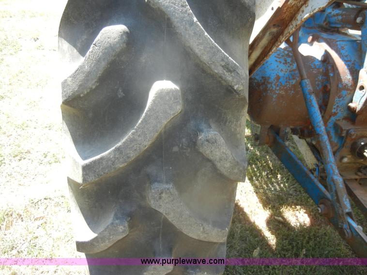 image for item D4384 Ford 4000 tractor