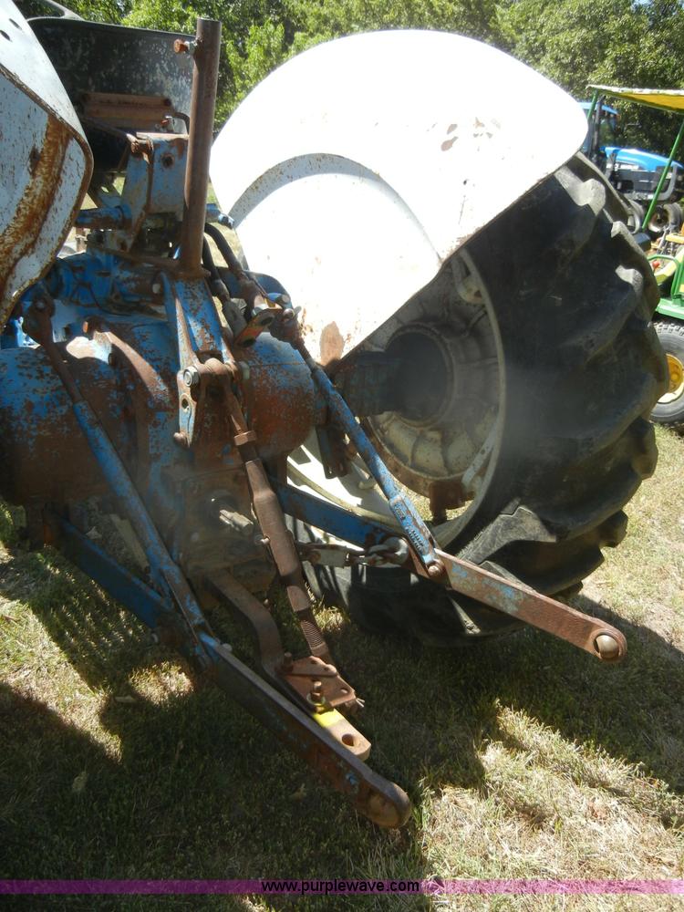 image for item D4384 Ford 4000 tractor