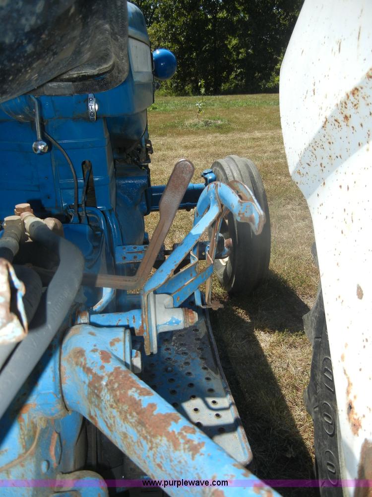 image for item D4384 Ford 4000 tractor