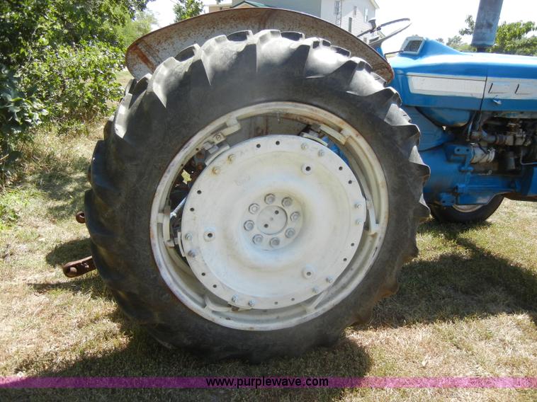 image for item D4384 Ford 4000 tractor