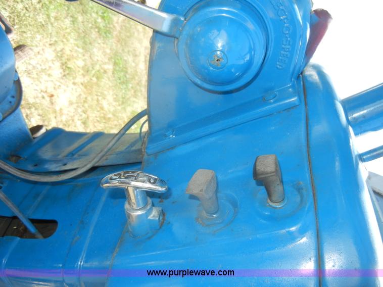 image for item D4384 Ford 4000 tractor