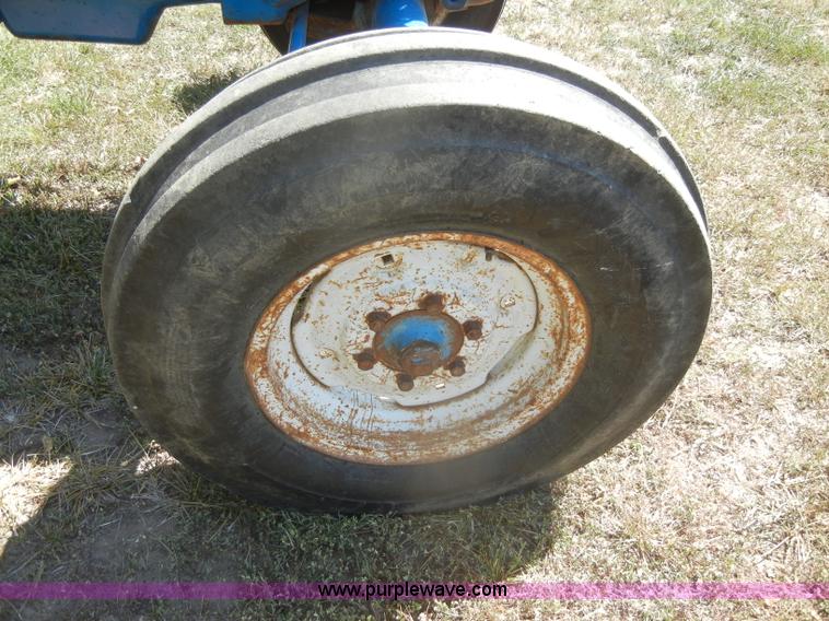 image for item D4384 Ford 4000 tractor