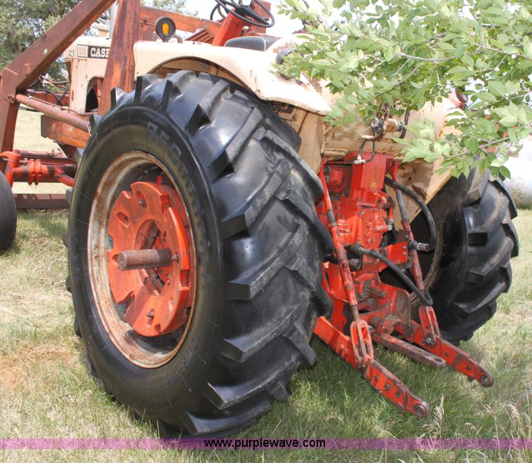 image for item D5258 Case 930 Comfort King tractor