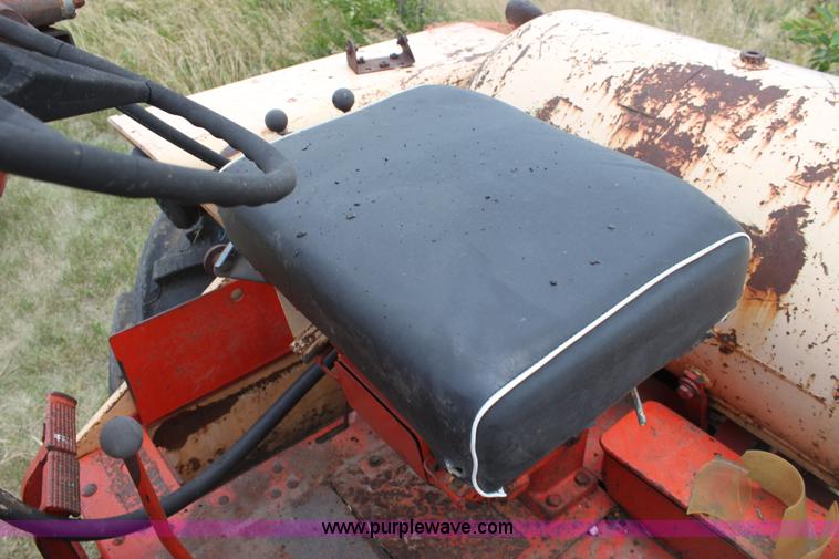 image for item D5258 Case 930 Comfort King tractor