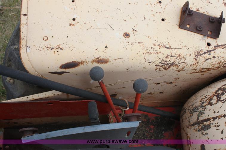 image for item D5258 Case 930 Comfort King tractor