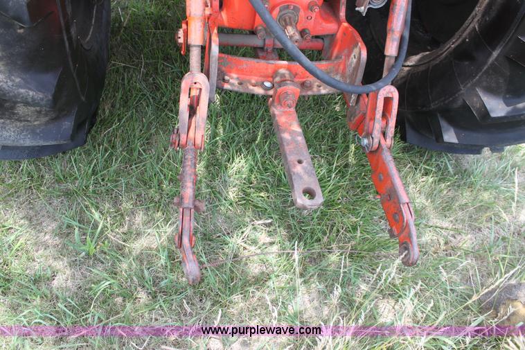 image for item D5258 Case 930 Comfort King tractor