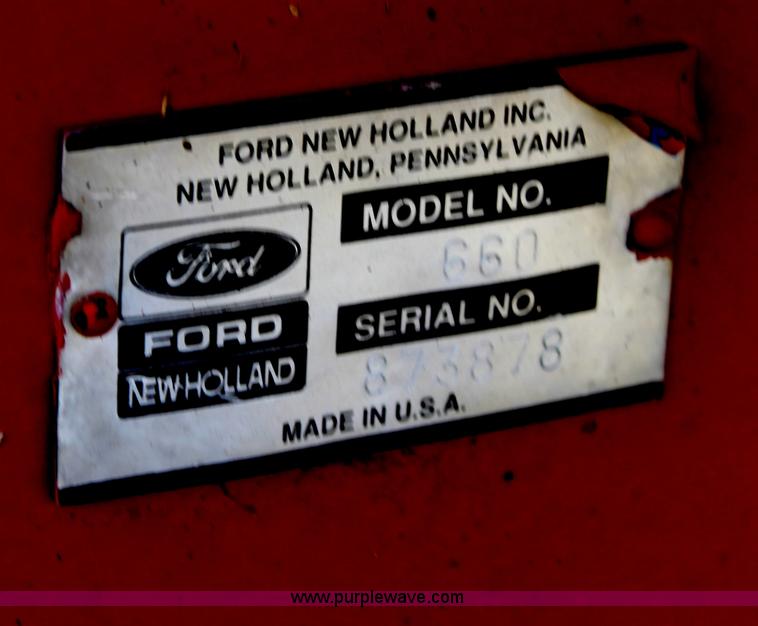 image for item D5260 1994 New Holland 660 round baler