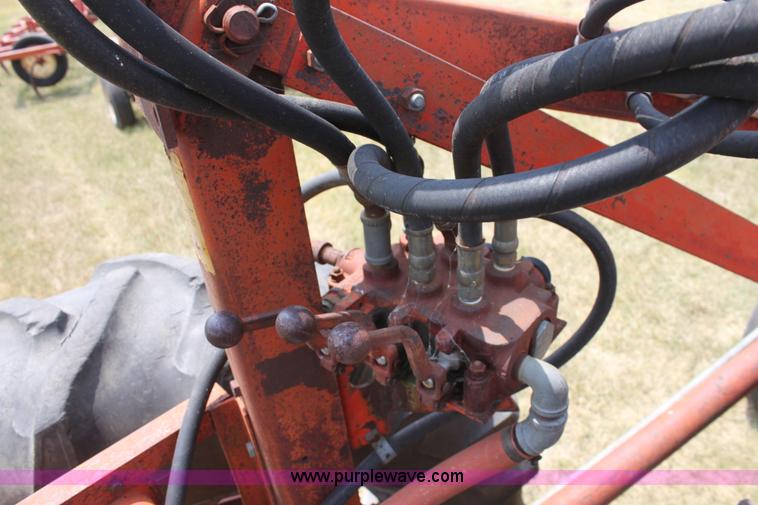 image for item D5261 Massey-Ferguson 180 tractor