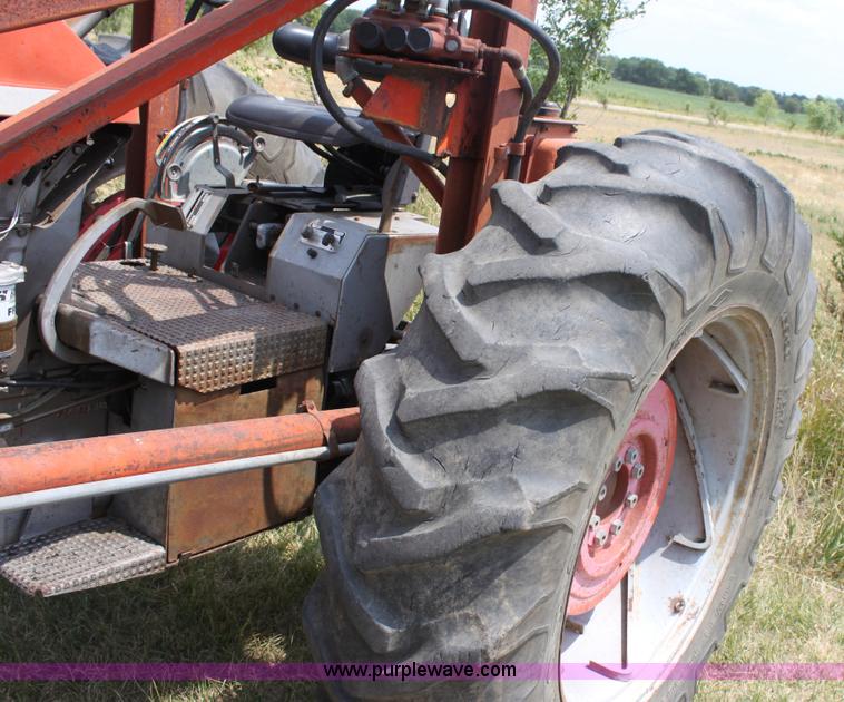 image for item D5261 Massey-Ferguson 180 tractor