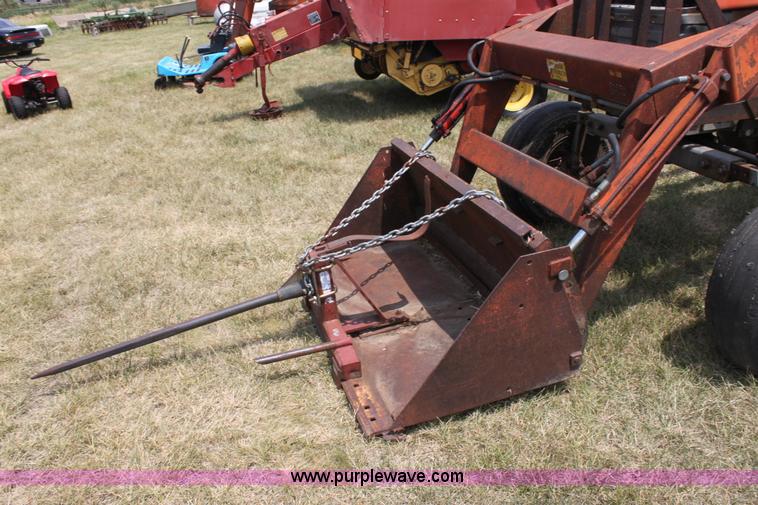 image for item D5261 Massey-Ferguson 180 tractor