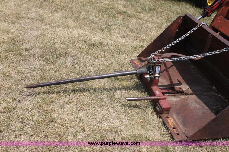 image for item D5261 Massey-Ferguson 180 tractor