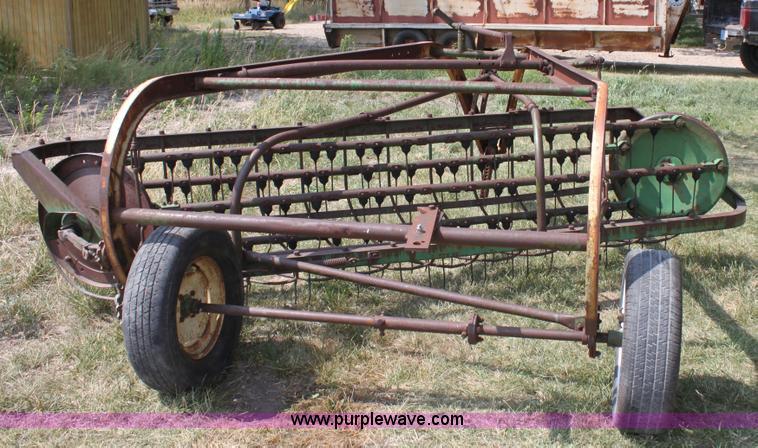 image for item D5276 John Deere 896A side rake