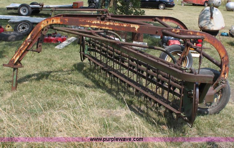 image for item D5276 John Deere 896A side rake