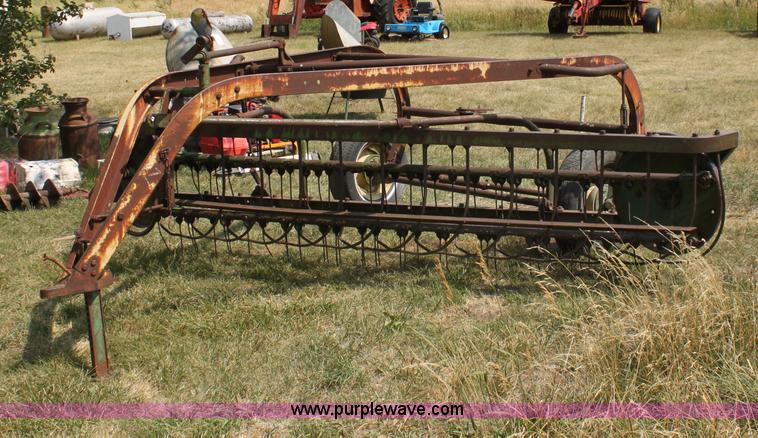 image for item D5276 John Deere 896A side rake