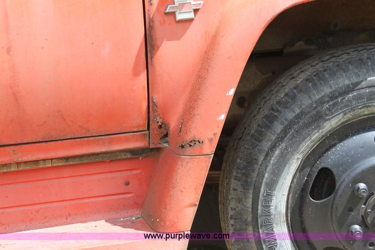 image for item D5417 1963 Chevrolet C60 grain truck