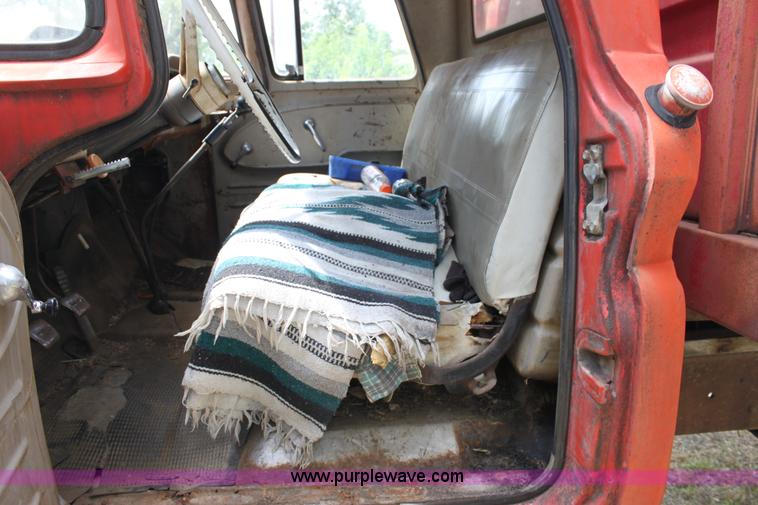 image for item D5417 1963 Chevrolet C60 grain truck