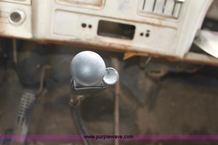 image for item D5417 1963 Chevrolet C60 grain truck