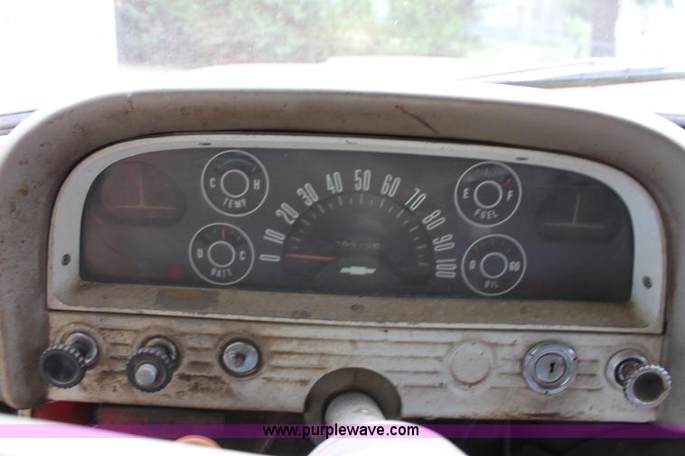 image for item D5417 1963 Chevrolet C60 grain truck