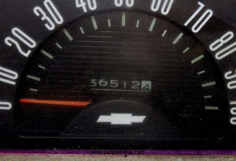 image for item D5417 1963 Chevrolet C60 grain truck