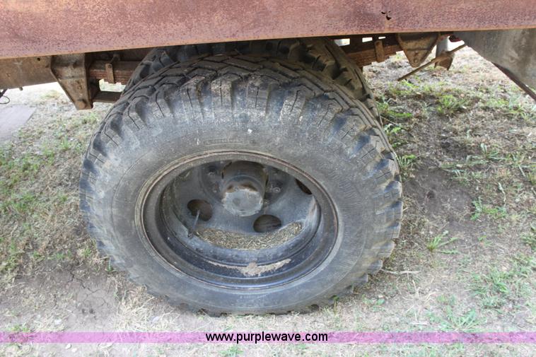 image for item D5417 1963 Chevrolet C60 grain truck