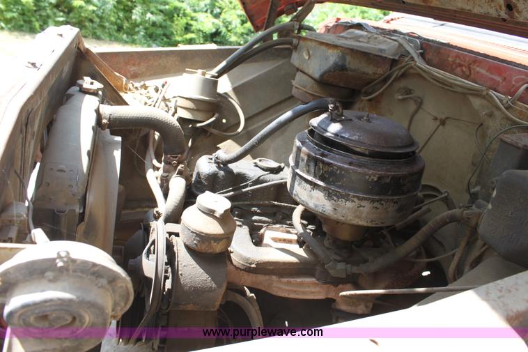 image for item D5417 1963 Chevrolet C60 grain truck