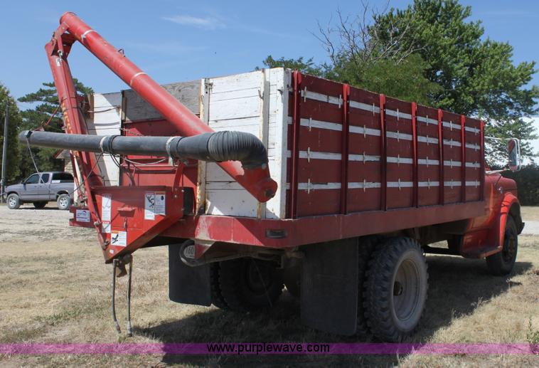 image for item D5427 1967 Chevrolet C50 grain truck