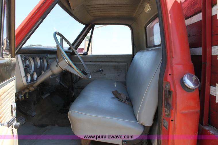 image for item D5427 1967 Chevrolet C50 grain truck